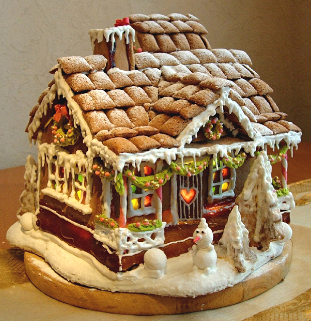 Simple-Inspiring  Gingerbread House Ideas-7